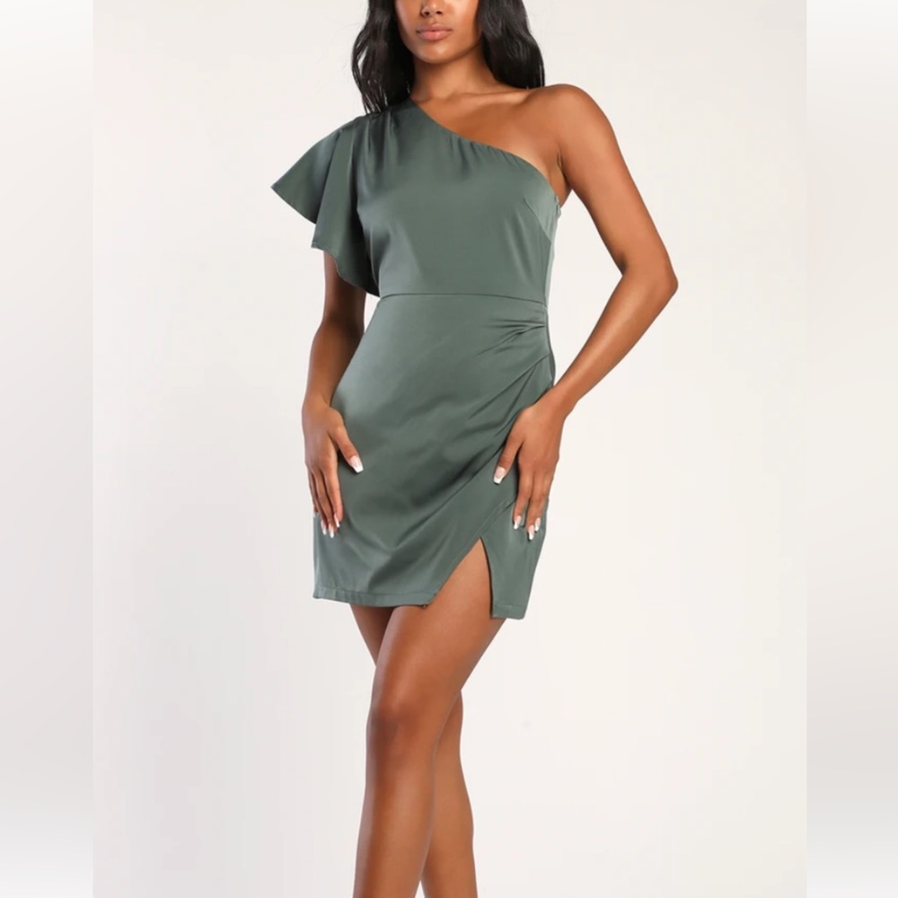 LuLu’s one shoulder green satin dress